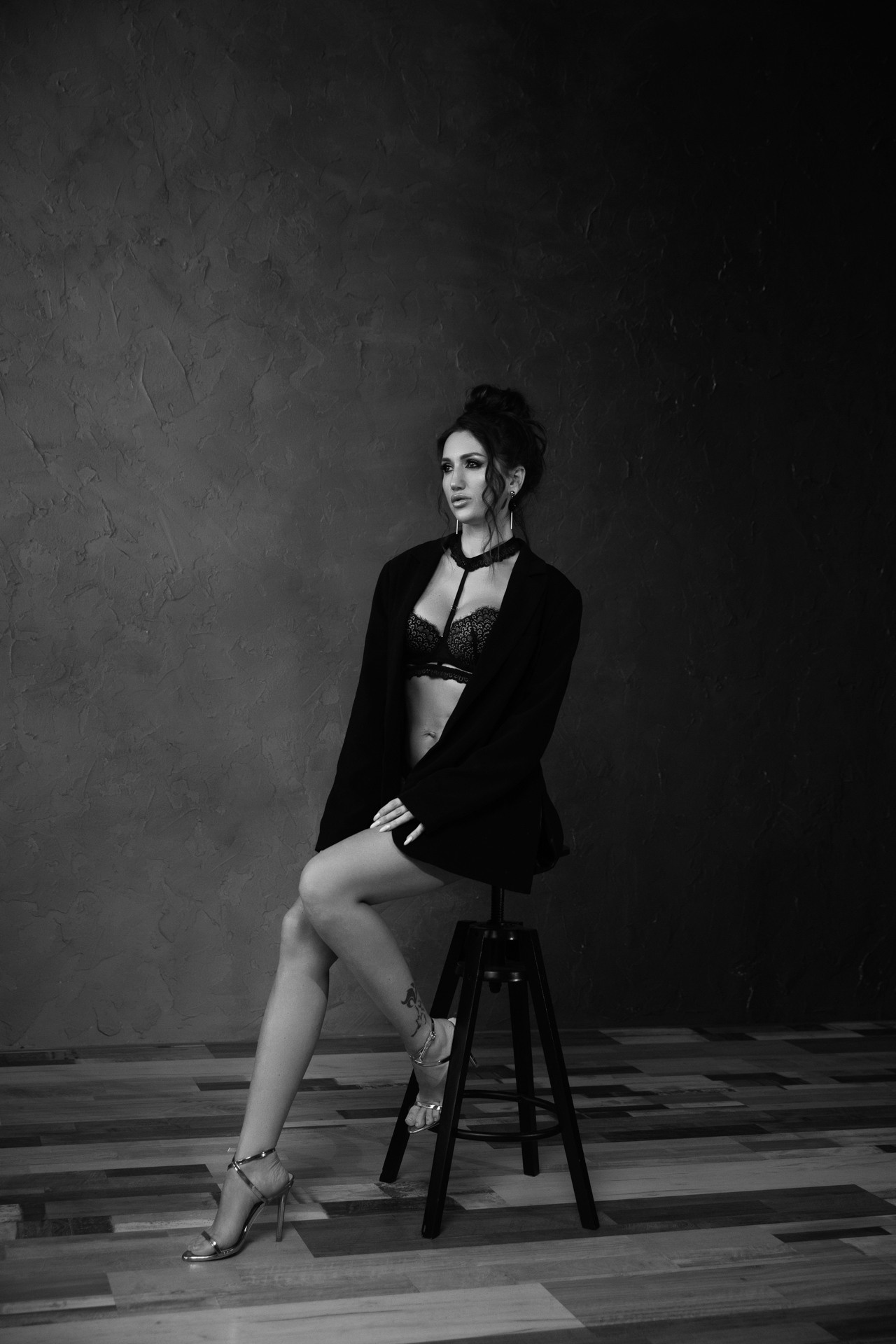 Черно-белая будуарная фотосессия. Профессиональный фотограф Анастасия Кохно