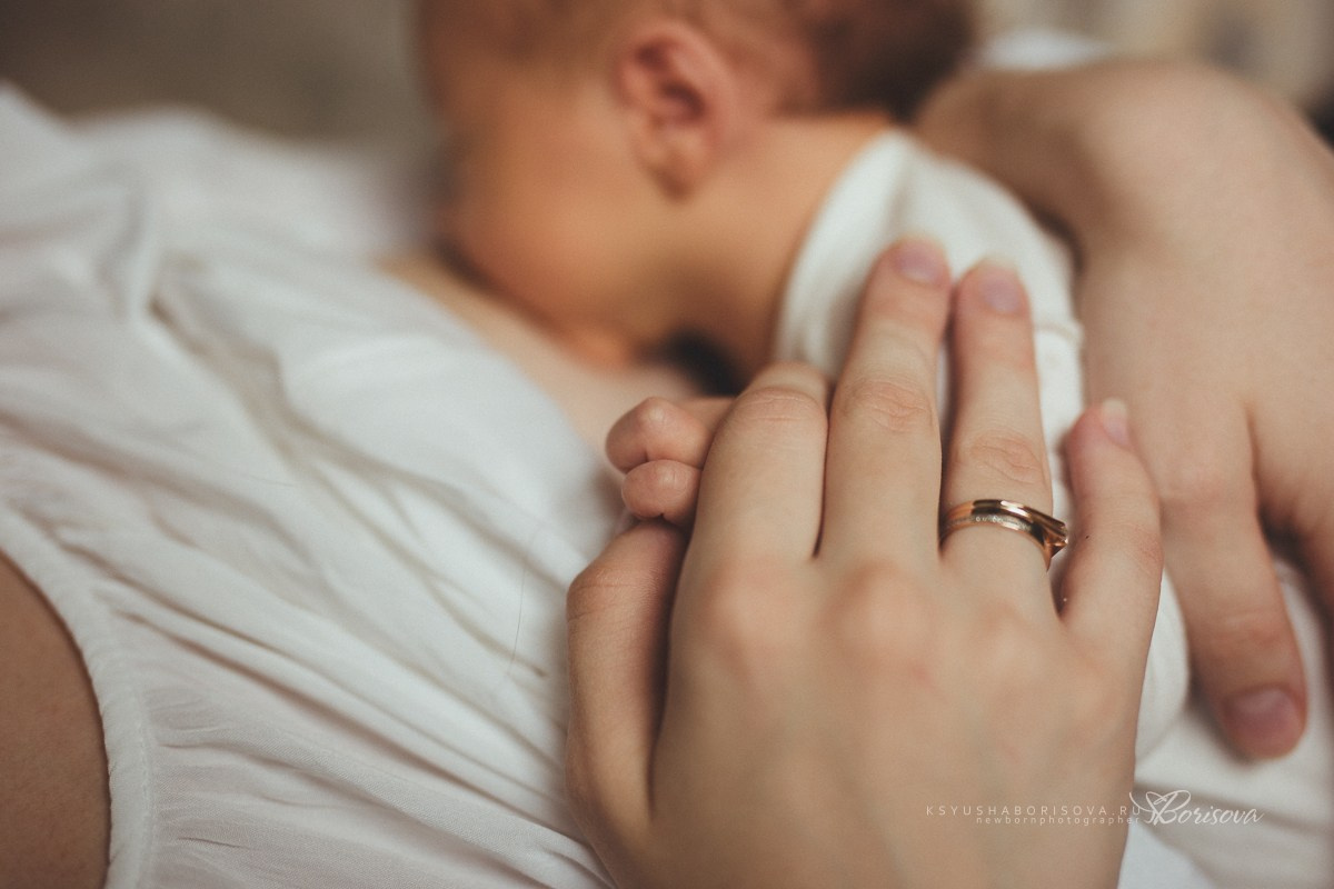 Фотосессия дома с новорожденным. Фотограф новорожденных в Магнитогорске Ксюша Борисова