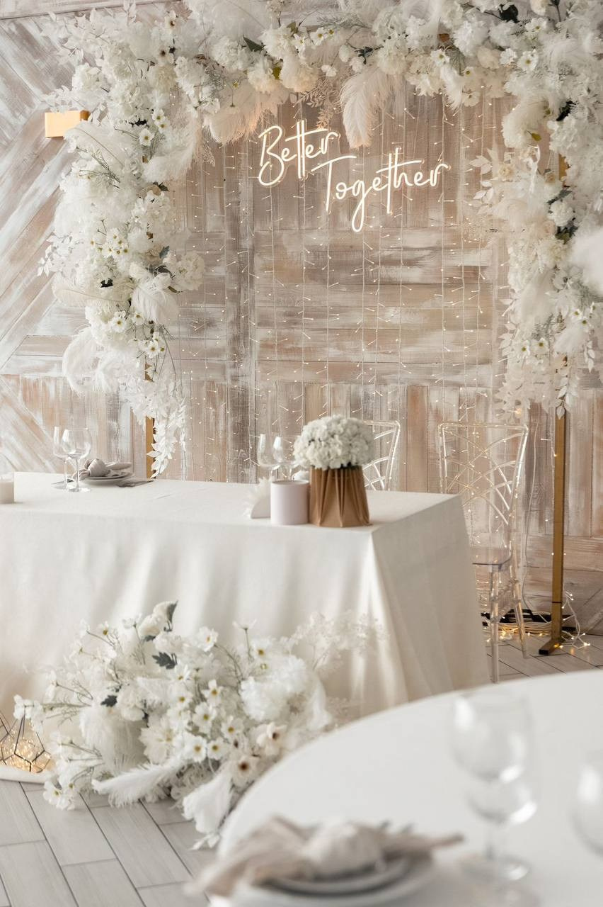 Декор. Подрядчики и друзья сети свадебных площадок House for wedding