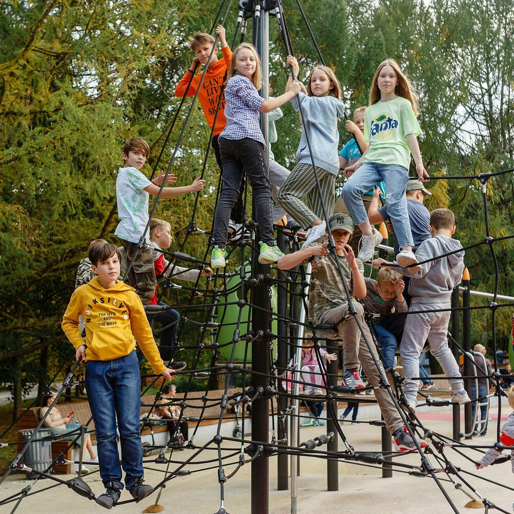 Прогулка в парке. Классный фотограф, по мнению школьников