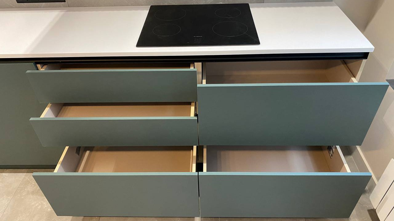 Кухонные ящики - выдвижной механизм