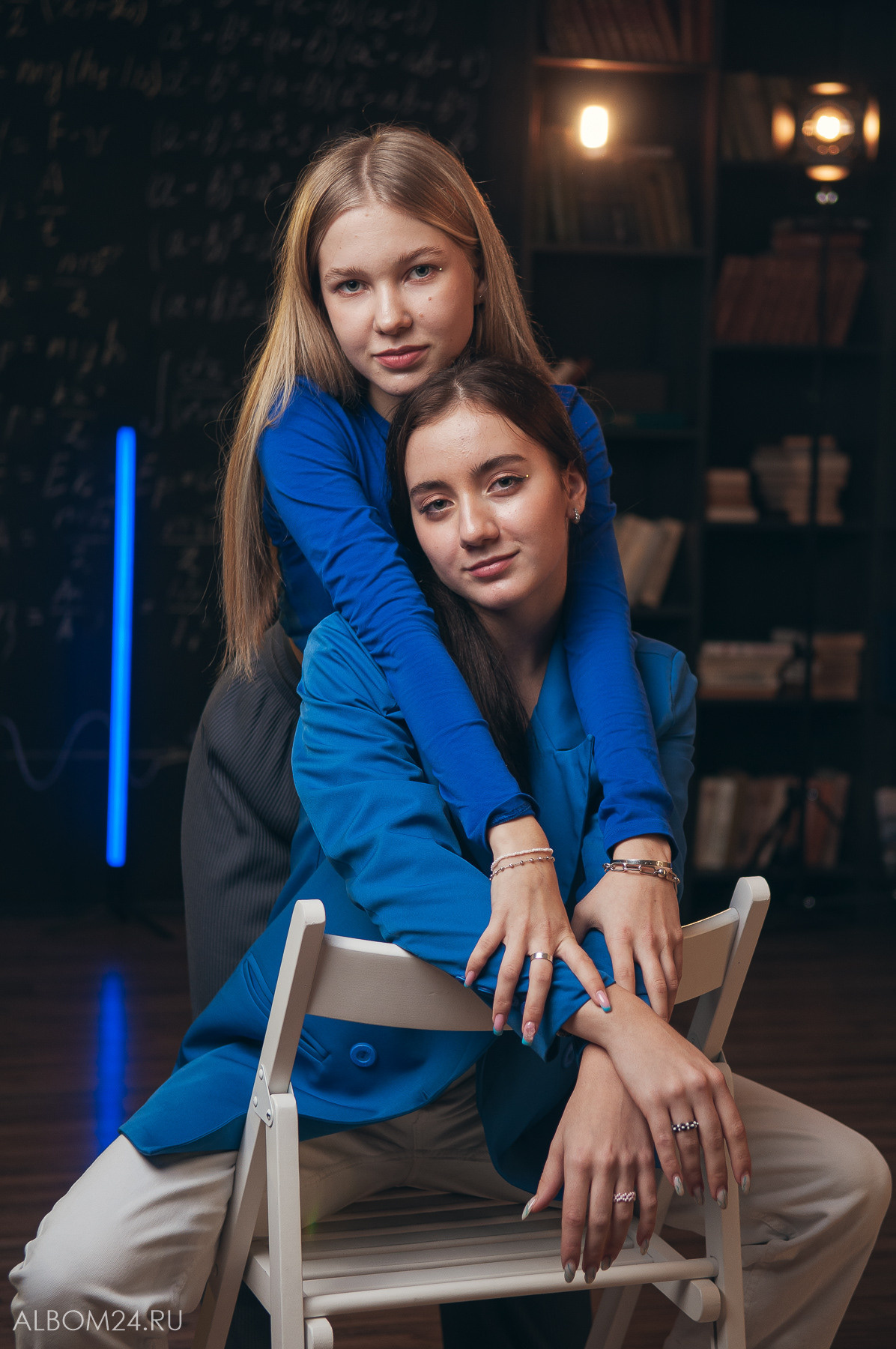 Съемка на выпускной альбом Гимназия № 2, 11"Б» класс. Выпускные альбомы и фотосъемка в Красноярске