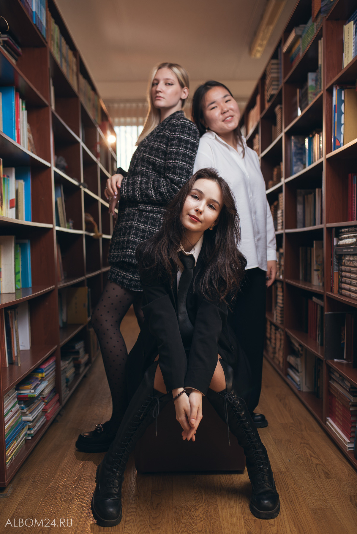 Съемка на выпускной альбом Гимназия № 2, 11"Б» класс. Выпускные альбомы и фотосъемка в Красноярске