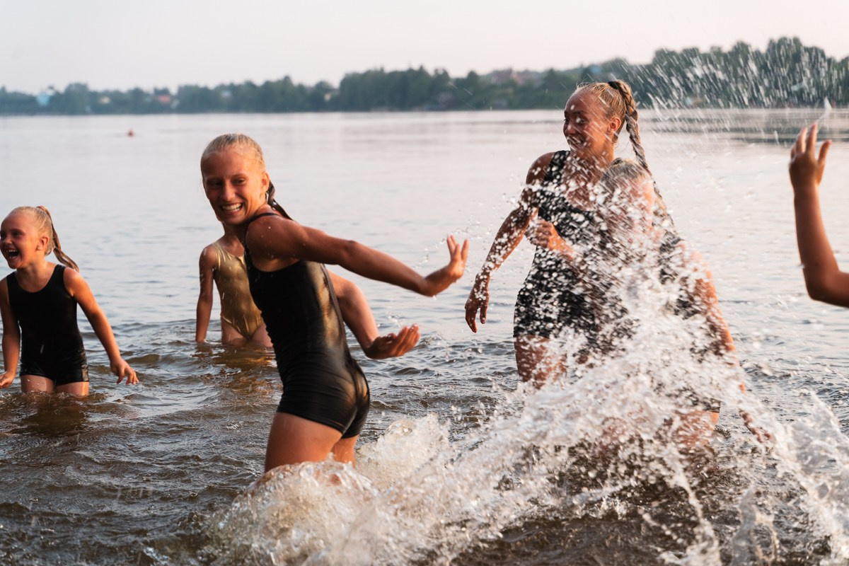 Фотопроект «Фаеры в лесу». Репортажный и семейный фотограф в Санкт-Петербурге Тарас Марченко
