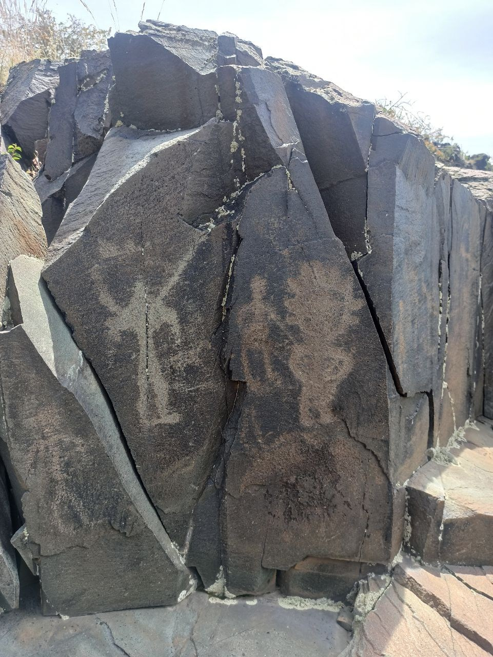 Melon Travel в Алматы: экскурсии и джип туры в Чарынский каньон, озера Каинды, Кольсай, Иссык, национальный парк Алтын Эмель