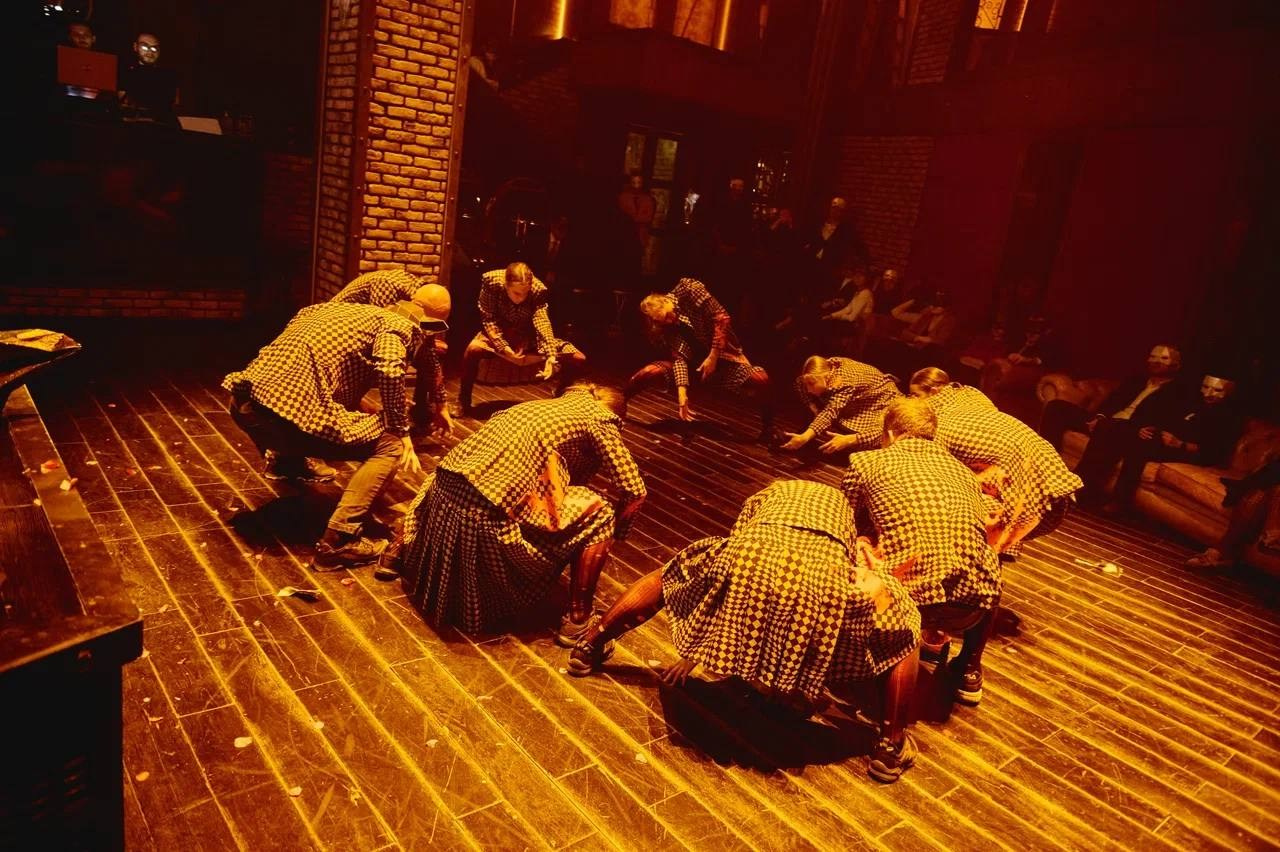 Спектакли и перформансы. Арт-группа СТРОКА