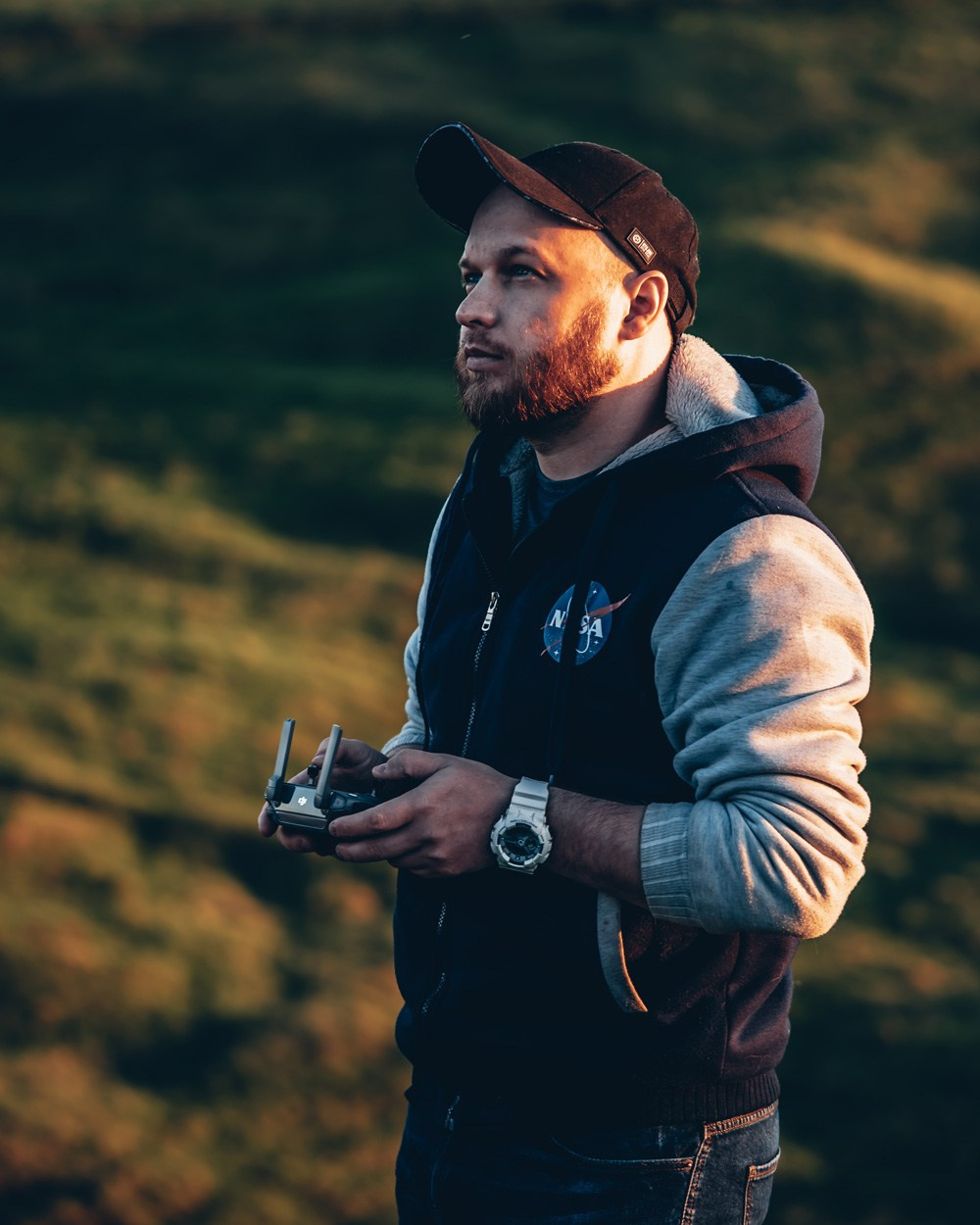 О себе — фотограф CHILLSIDE из Чебоксар. C H I L L S I D E — контент-фотограф и аэросъёмка в Чебоксарах