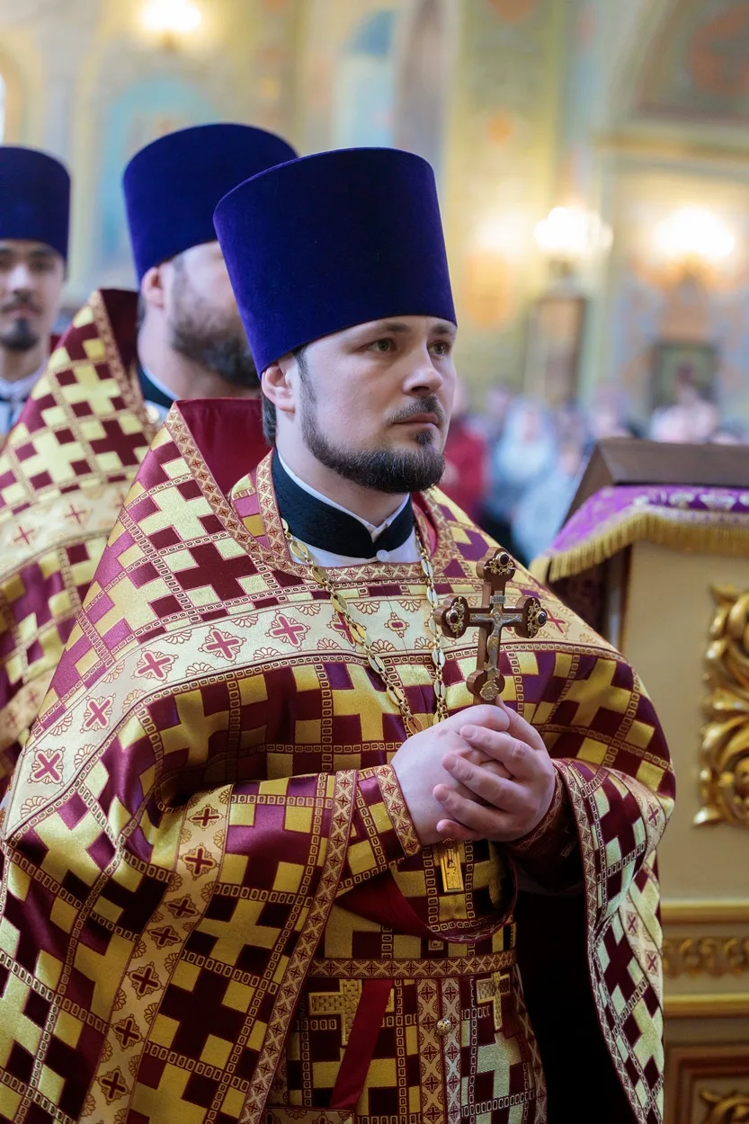 МИТРОПОЛИТ ИГНАТИЙ СОВЕРШИЛ БОЖЕСТВЕННУЮ ЛИТУРГИЮ В ПОКРОВСКОМ СОБОРЕ. Саратовское Северо-Западное благочиние