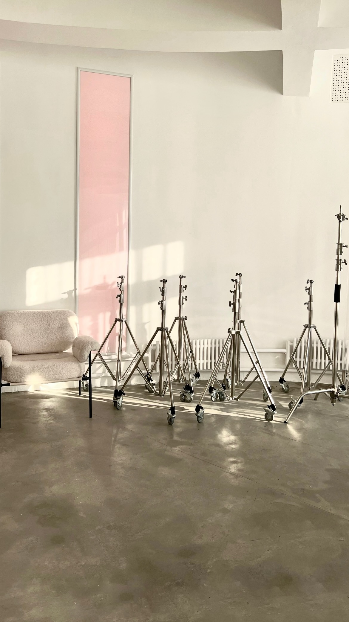 Понравилась студия? Напишите — организую съёмку именно здесь. Фотограф в Минске Людмила Дутко