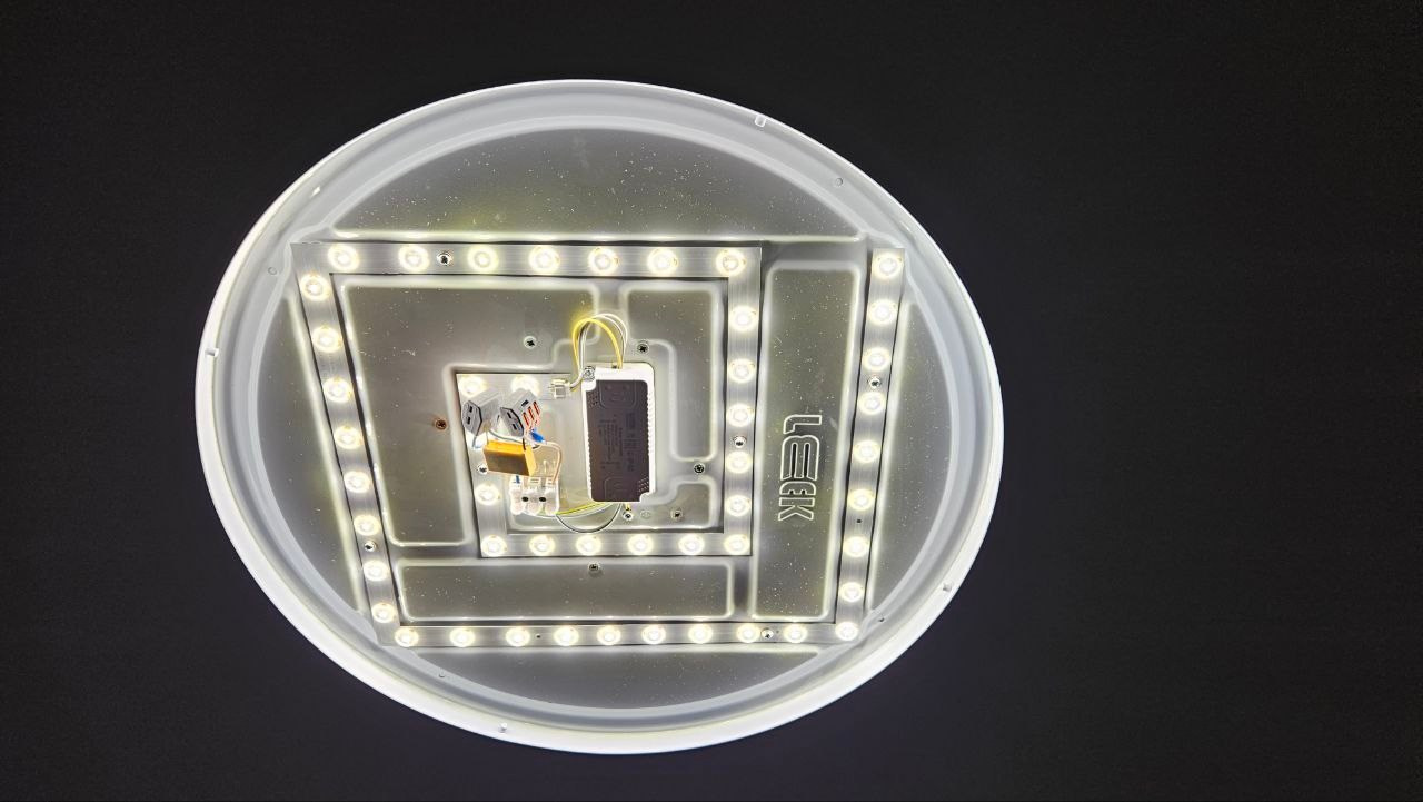 Подключение люстры или потолочного светильника или бра, замена лампочек