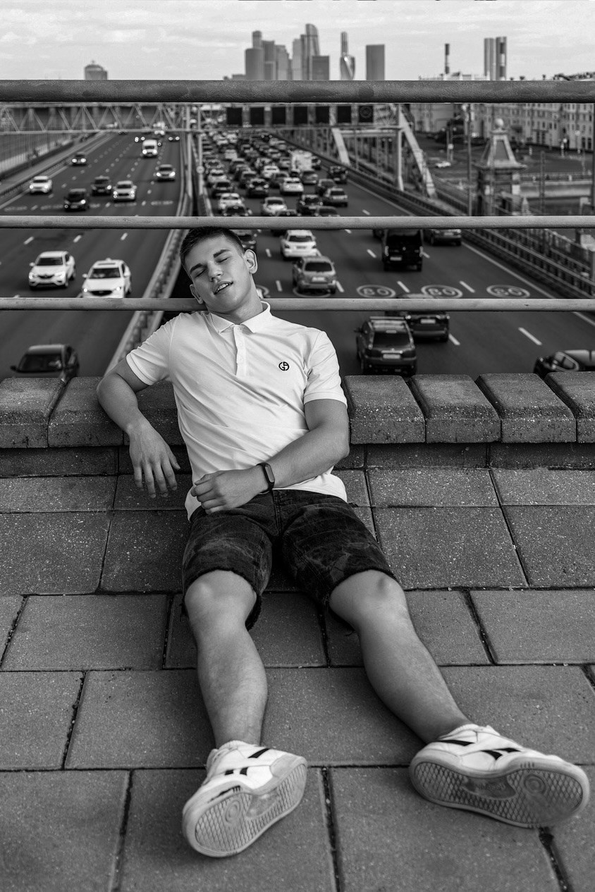 Портретный и репортажный фотограф в Москве Денис Исхаков