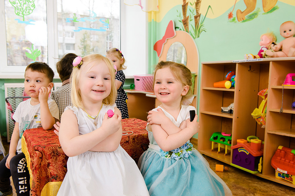Живые и яркие фотографии в детском саду. Студия выпускных альбомов Ольги Галкиной. Томск