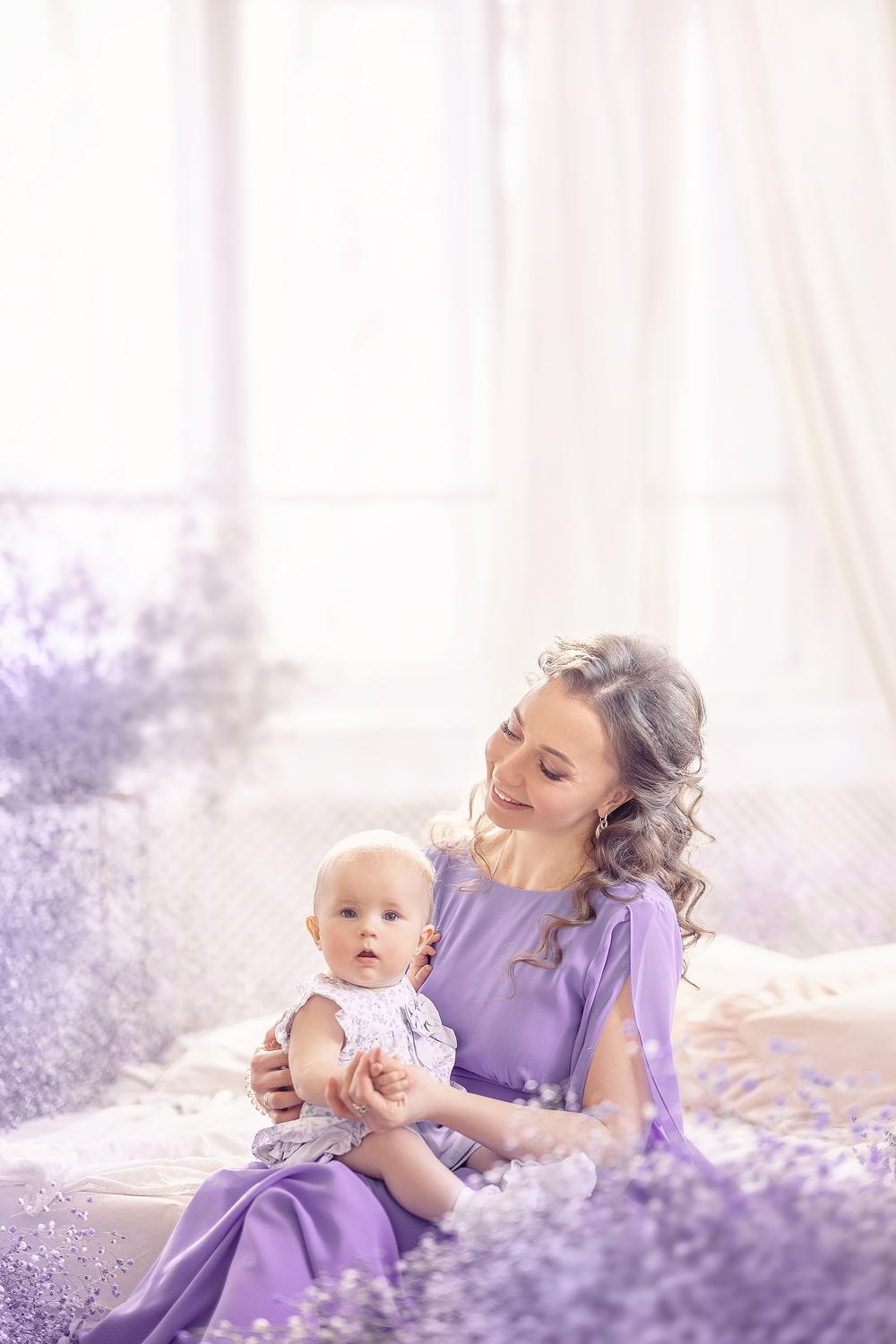 Весенняя фотосессия в лиловых цветах. Детский и семейный фотограф в Москве Катерина Орлова