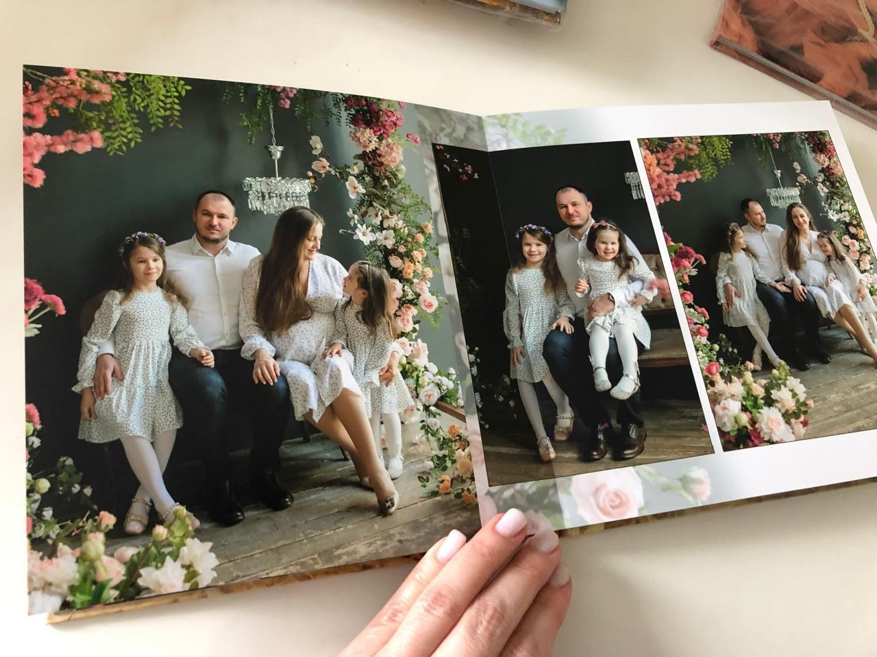 Information and price for the services of a photographer in Scotland. Elena Carruthers family photographer in Scotland (Edinburgh, Glasgow)