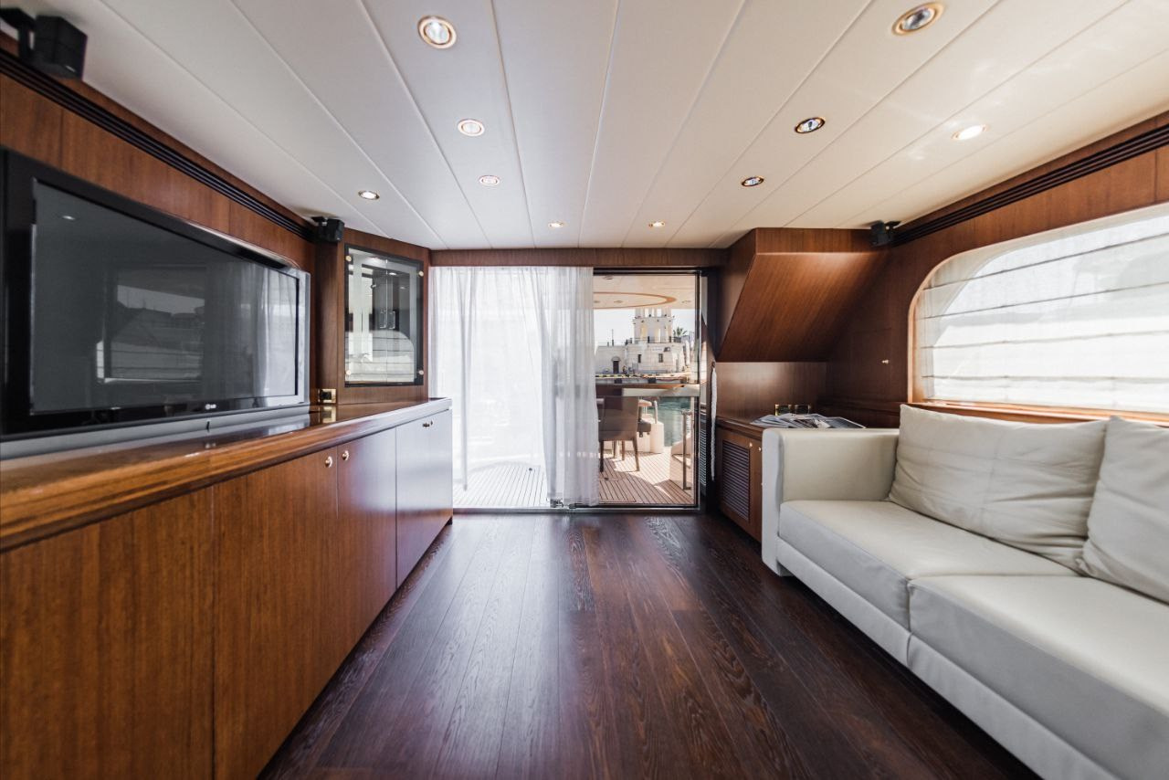 Яхта Алексум Аренда Яхты в Сочи Яхтанаморе YACHTNAMORE YACHTANAMORE