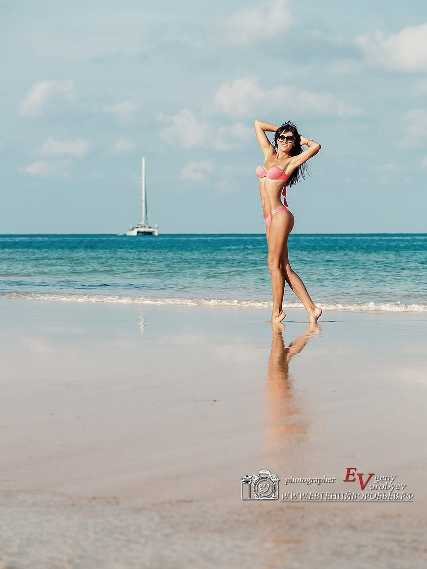 фотосессия на Пхукете фотограф в тайланде на пляже красивое место идея образ девушка в купальнике примеры фото позы для фотосессии Патонг пляж Карон Найхарн Ката Майкао пальма экскурсия Заказать фотосессию цена стоимость