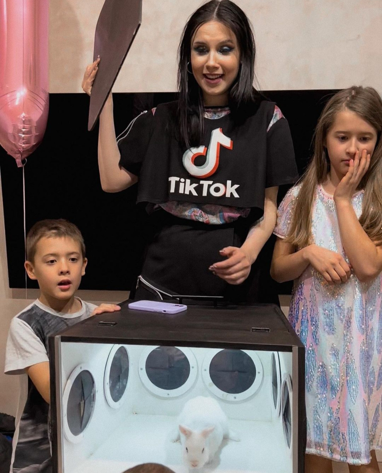 Шоу «Что в коробке?». Подрядчики и друзья сети свадебных площадок House for wedding