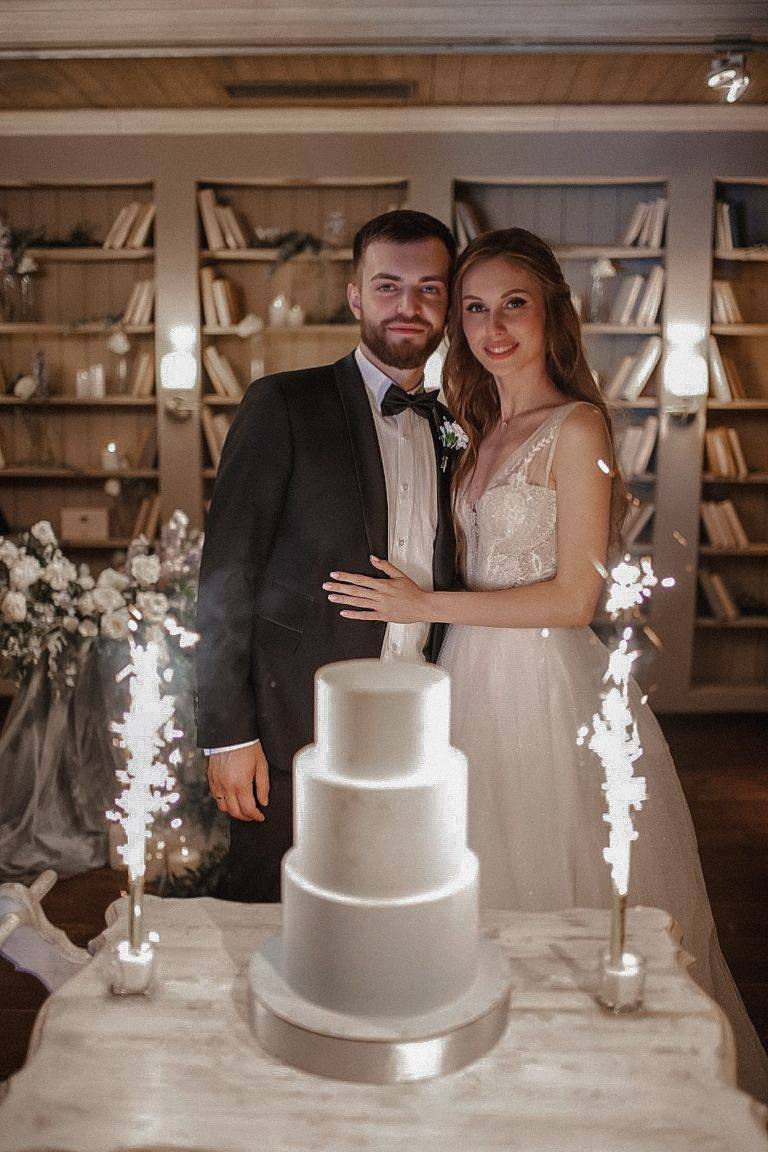 Торт Гусева. Подрядчики и друзья сети свадебных площадок House for wedding