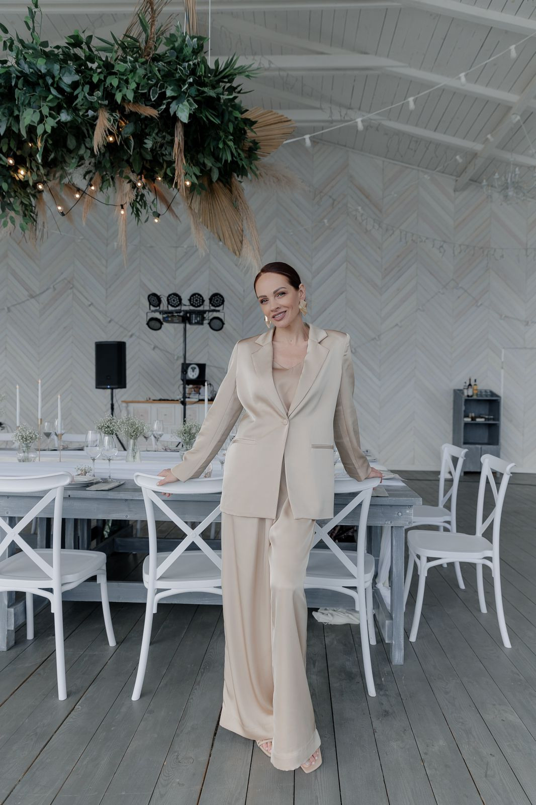 Ведущая Славина Дом у моря. Подрядчики и друзья сети свадебных площадок House for wedding