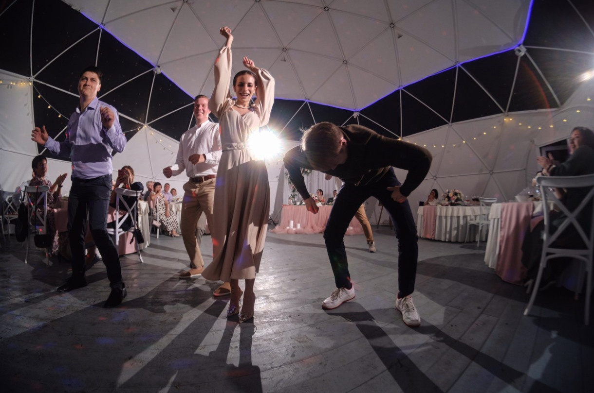 Фотограф Цвайгерт. Подрядчики и друзья сети свадебных площадок House for wedding