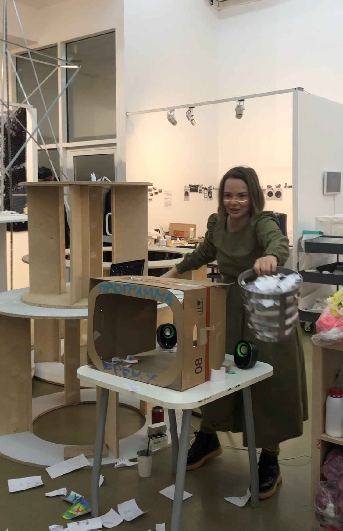 Olga Mikhalchuk is performing at Winzavod. Olga Mikhalchuk, visual artist