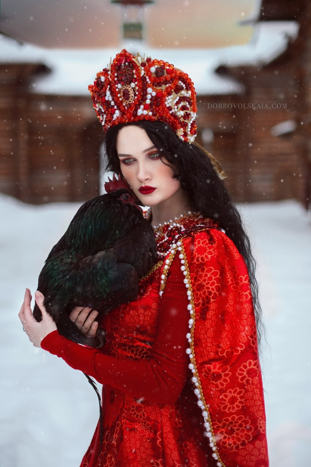 Красный костюм боярыня. Русские народные костюмы в Москве