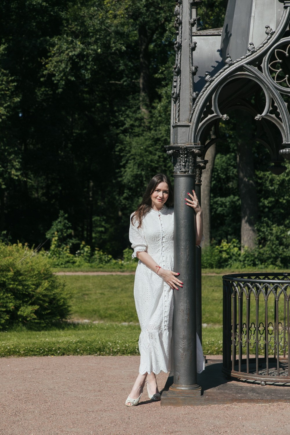 Лавстори в Петергофе, где прогуляться Петергоф, свадьба в Петергофе, как записаться в загс Петергоф, красивые места для свадьбы, фотограф на свадьбу, свадебный фотограф в Петергофе, прогулка,