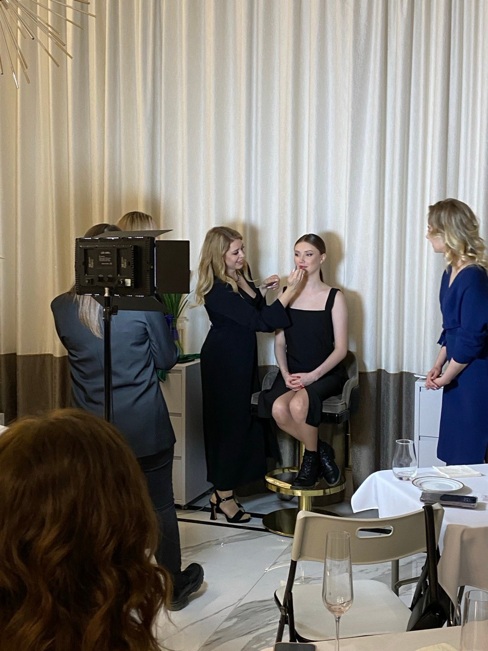 Аренда помещений под мероприятия и фотозоны в Тюмени, снять зал