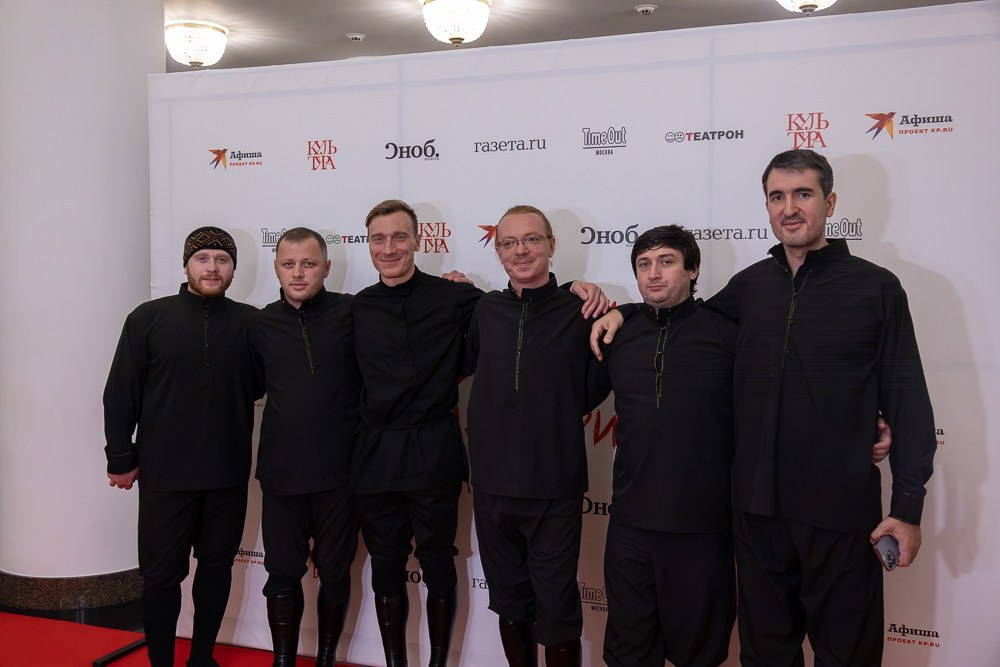 Репортаж с премьеры спектакля «Я, бабушка, Илико и Илларион» в Музыкальном театре «Градский Холл»