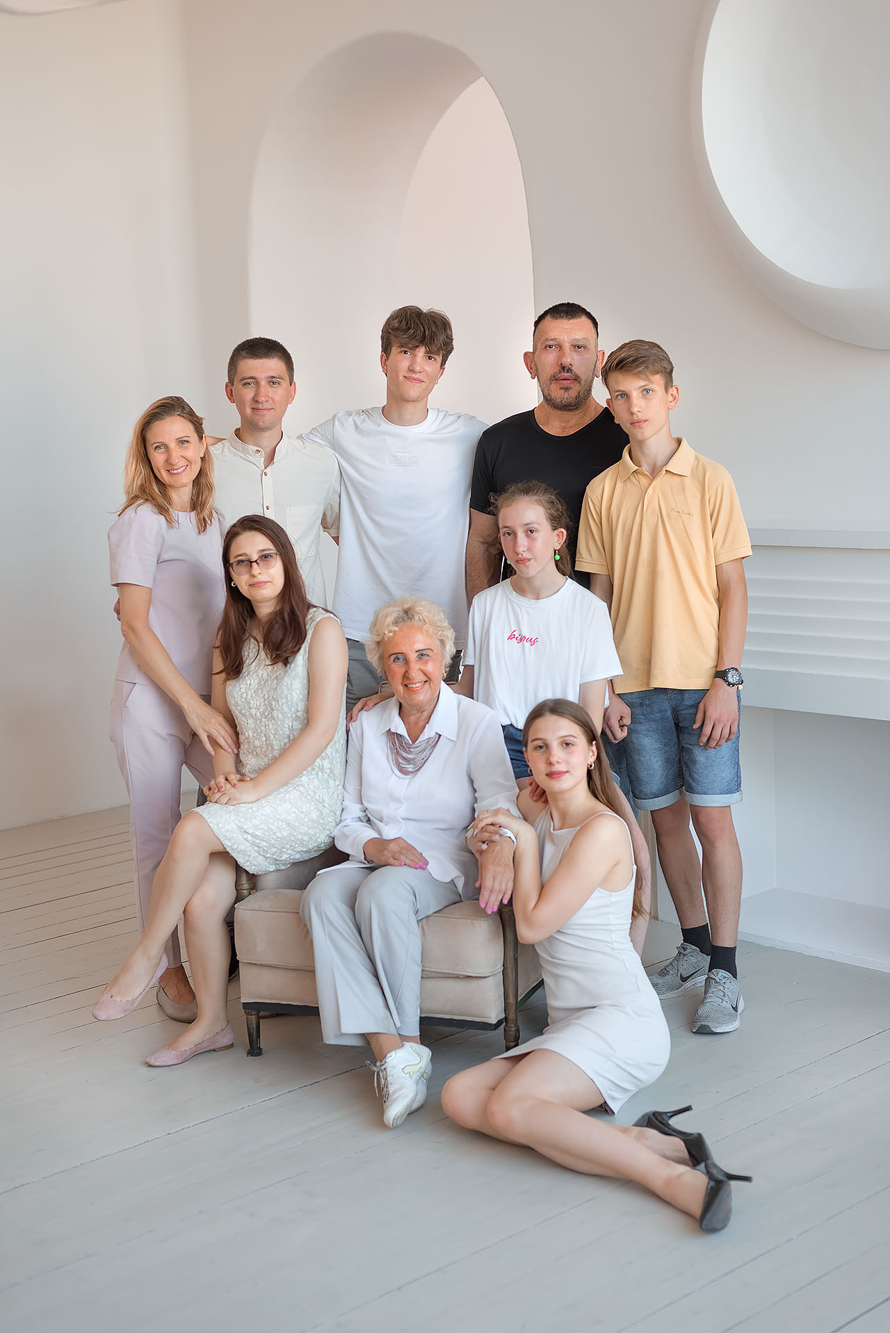 Семейная фотосессия в студии. Фотограф Юлия Кондратьева