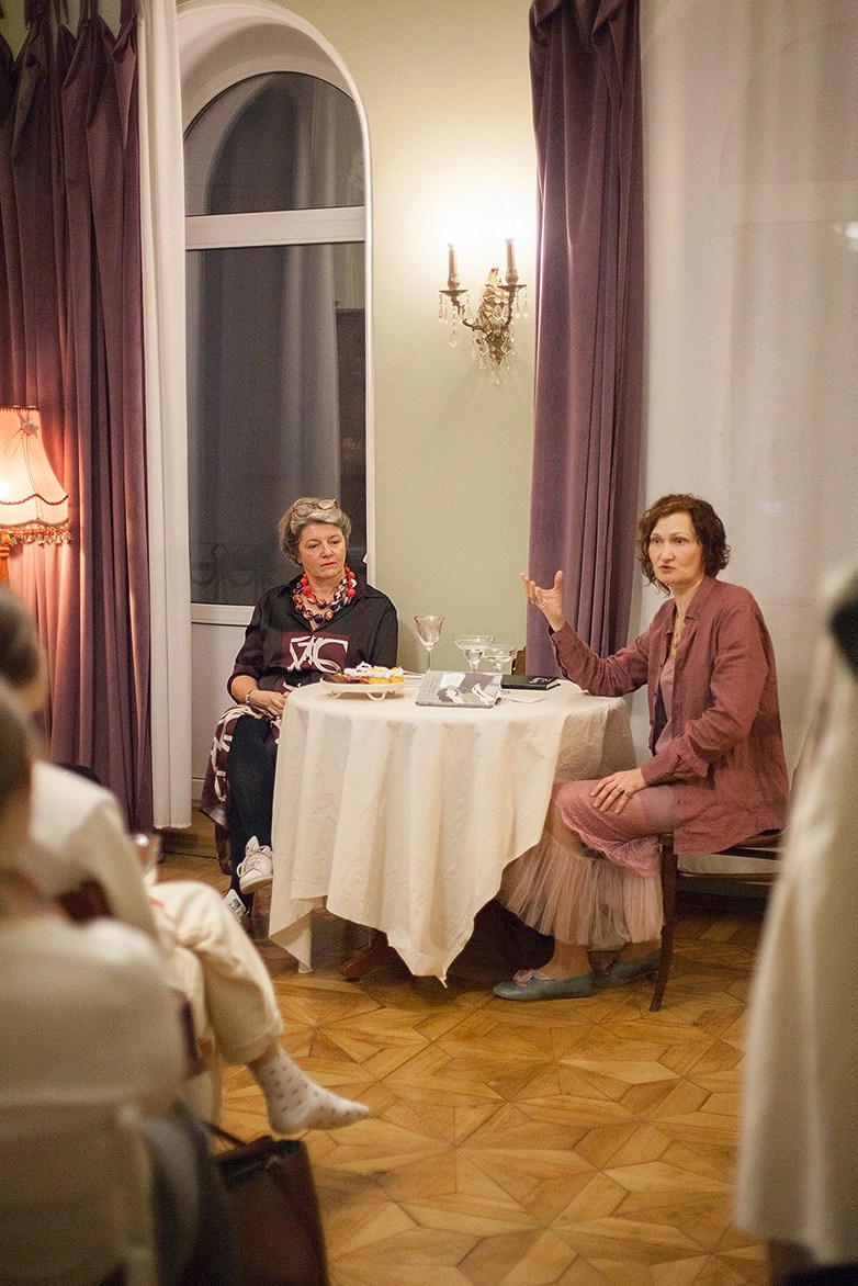 В Петербурге время чая. ФОТОГРАФ ЛИЛИЯ БИЧУРИНА