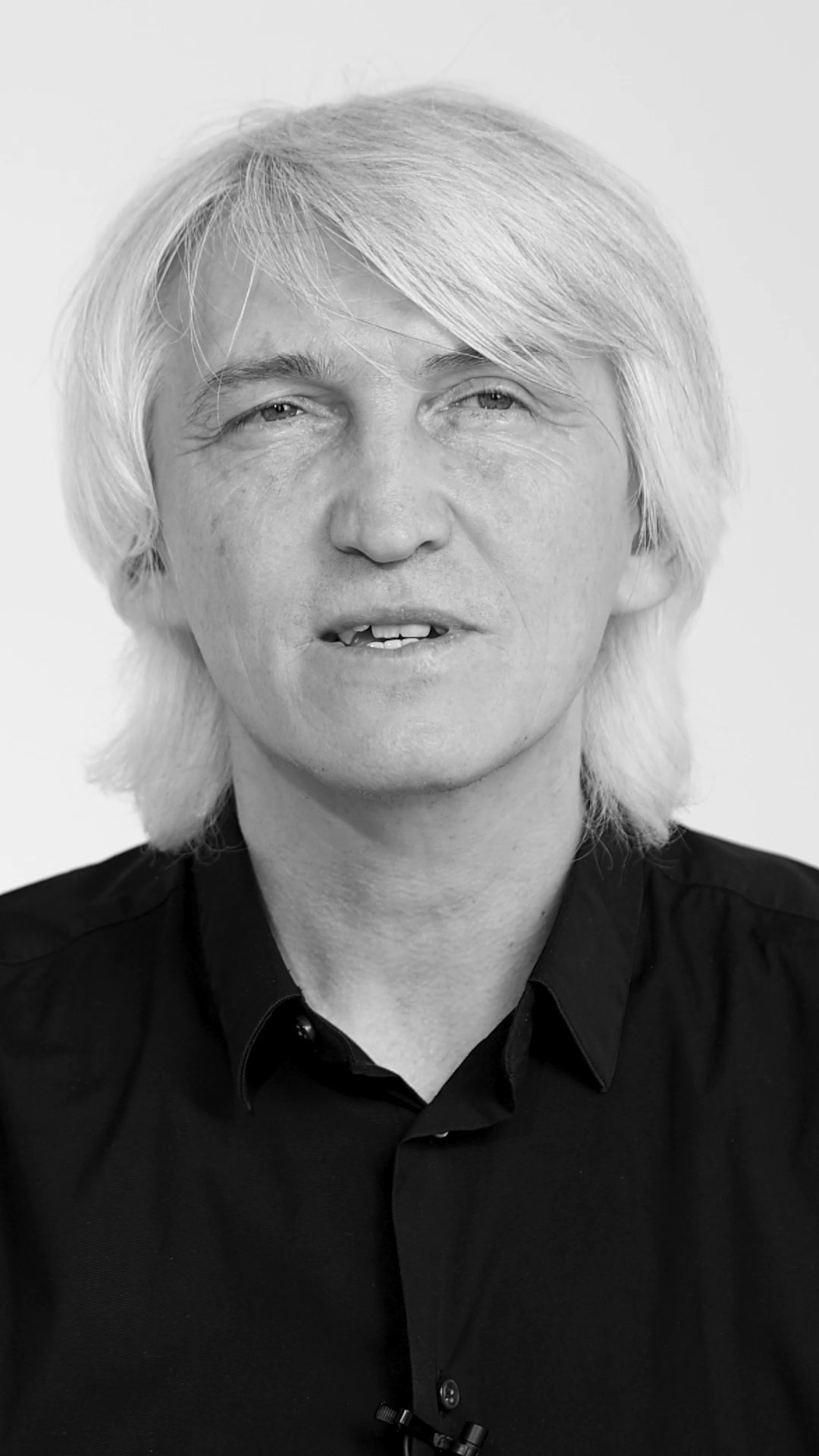 Смыслы. ЗЕРКАЛО ГОРОДА — социальный фото- проект Нижнего Новгорода о счастье, любви и доброте друг к другу