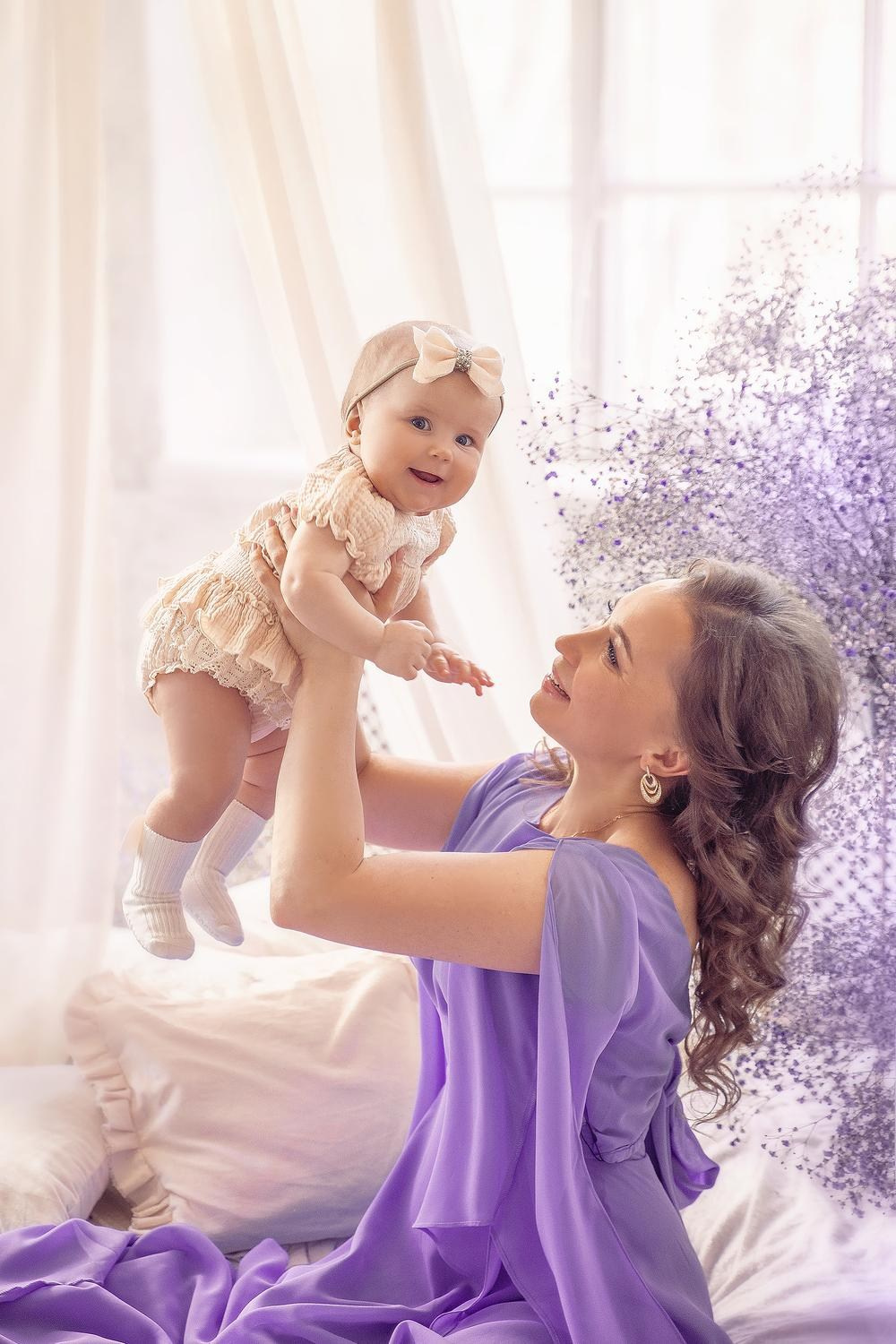 Весенняя фотосессия в лиловых цветах. Детский и семейный фотограф в Москве Катерина Орлова