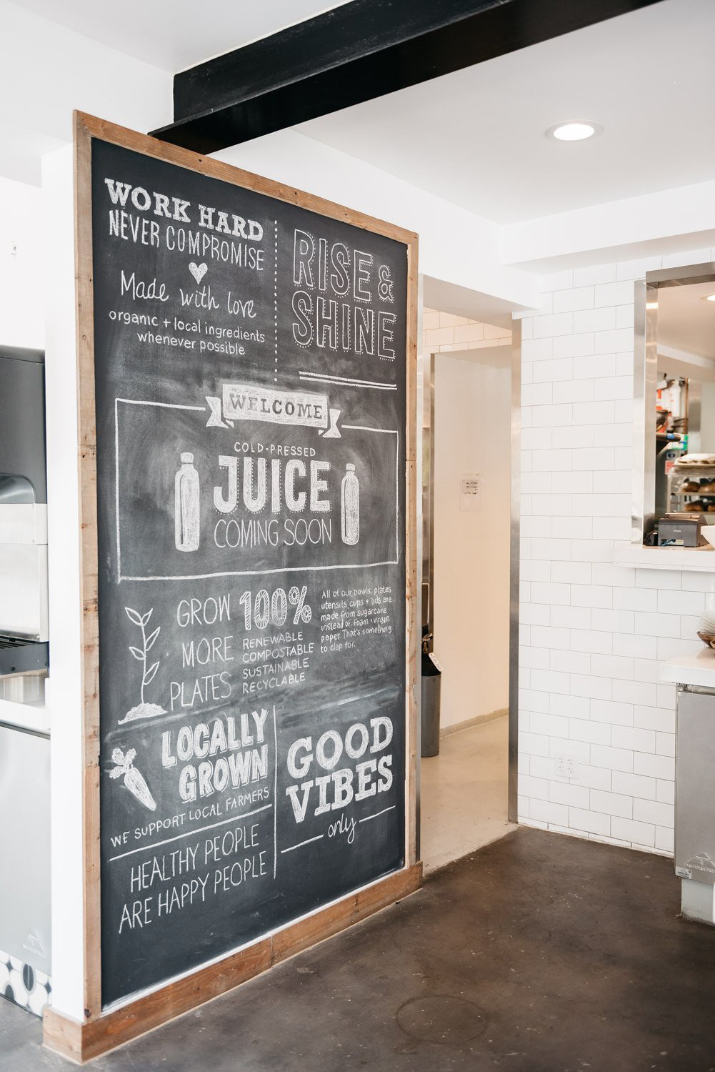 Серия съёмок для кафе в Черногории. Антон Артюшин, портретный фотограф. Москва