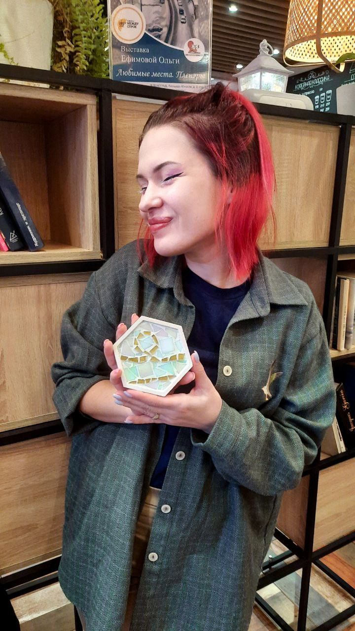 Мастер-класс по мозаике в кофейне «Между Строк». Belay.Art