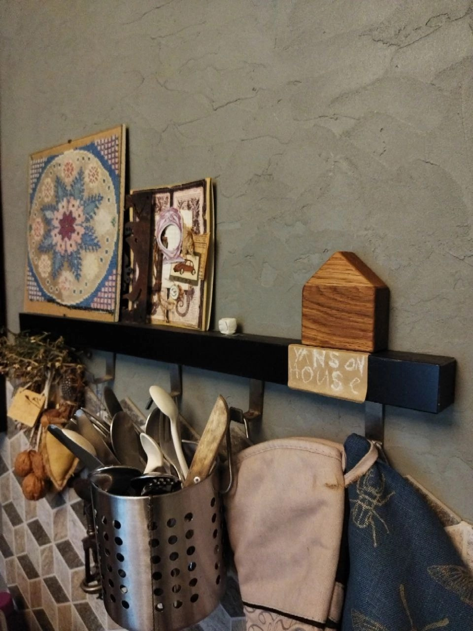 Домик. Разделочные доски и деревянная мебель на заказ