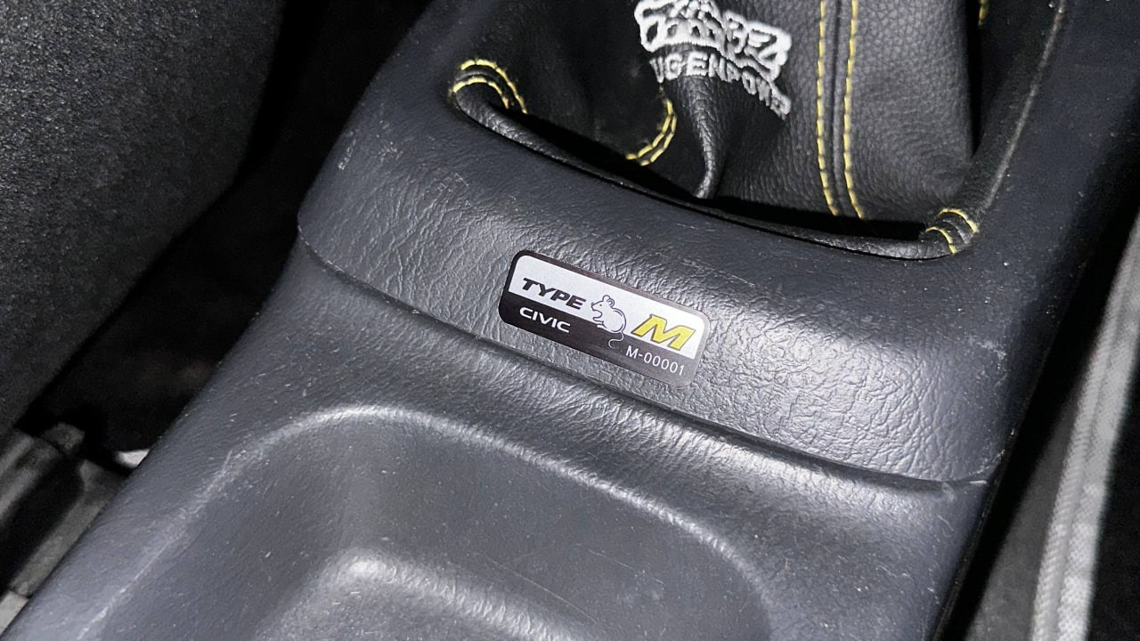 Honda Civic VI: безупречная серая мышка