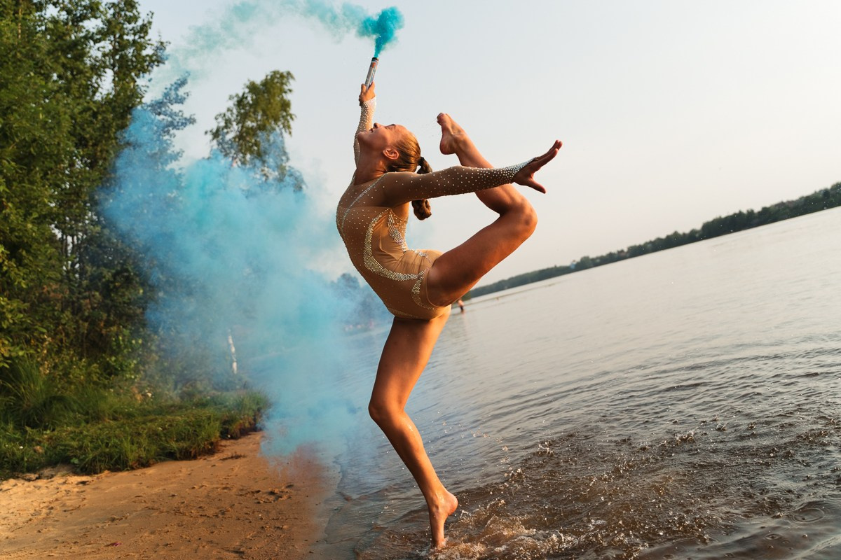 Фотопроект «Фаеры в лесу». Репортажный и семейный фотограф в Санкт-Петербурге Тарас Марченко