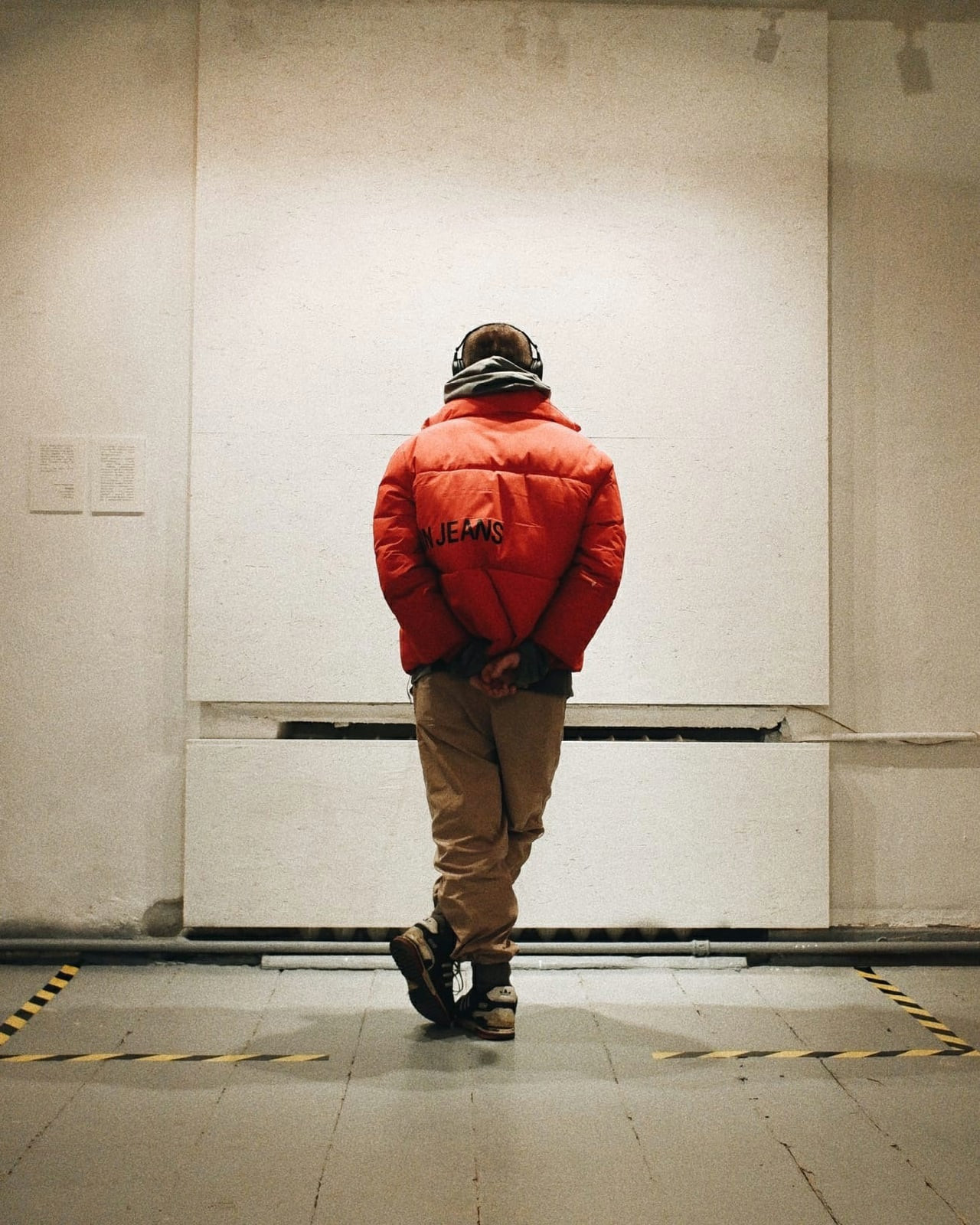 Воздух. Интерактивный объект для Выставки-Лаборатории «Субъекты в Изгнании». Анна Леденева Фотограф