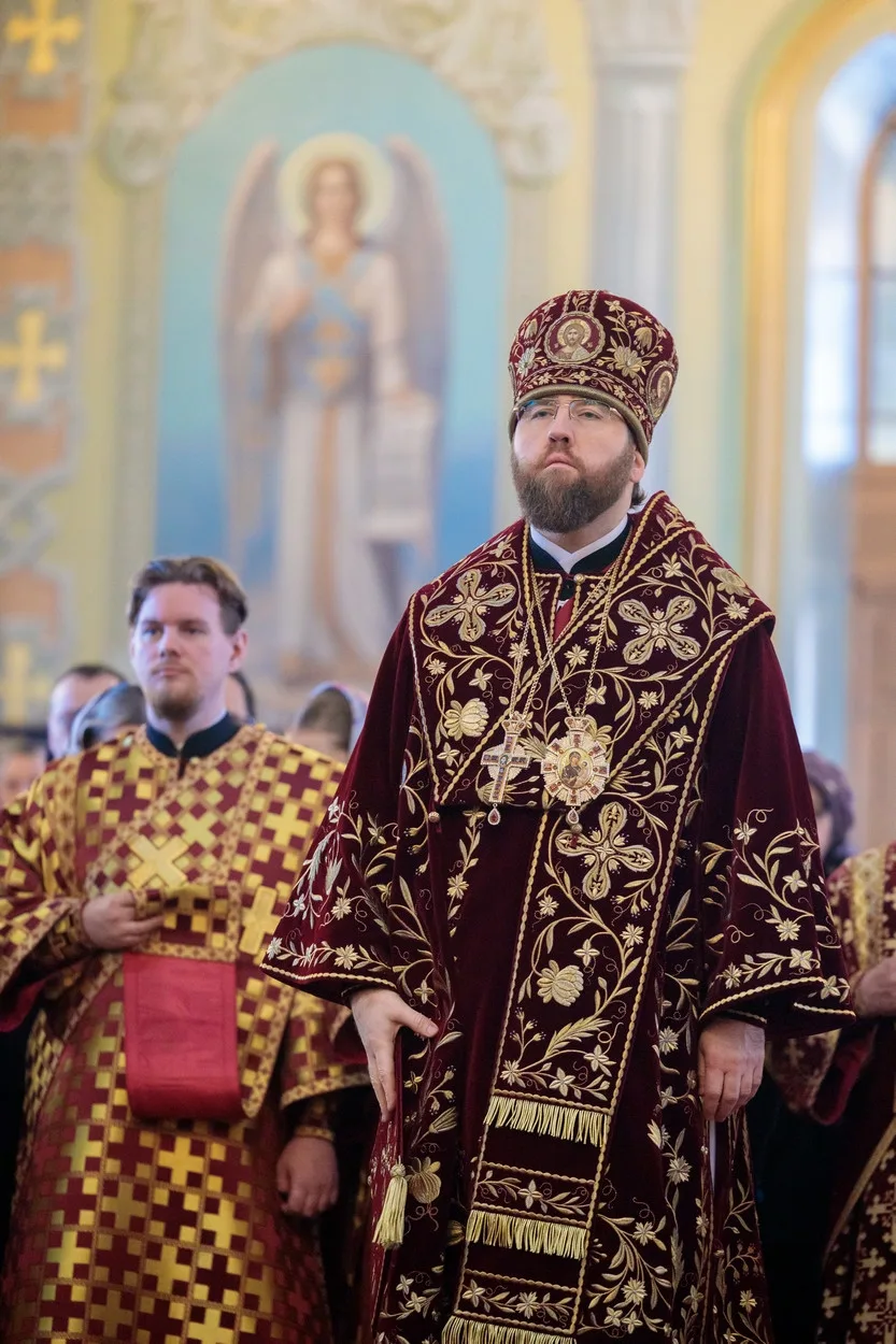 МИТРОПОЛИТ ИГНАТИЙ СОВЕРШИЛ БОЖЕСТВЕННУЮ ЛИТУРГИЮ В ПОКРОВСКОМ СОБОРЕ. Саратовское Северо-Западное благочиние