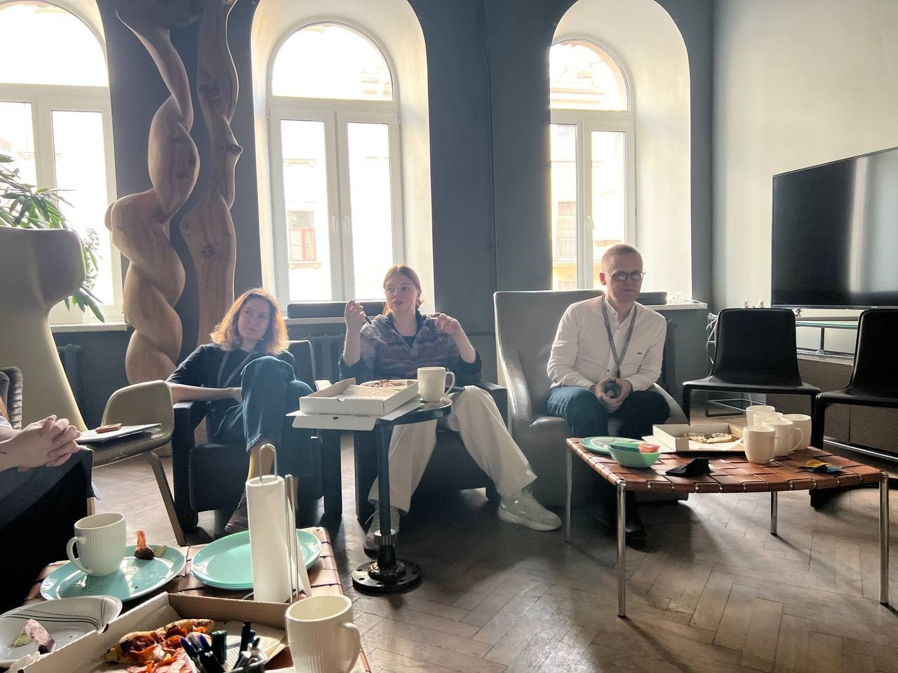 «В КРУГУ» Психологические тренинги в Санкт-Петербурге в живом формате