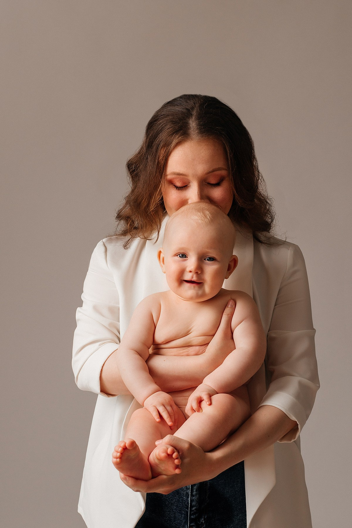 Фотосессия материнства, семейная съемка. Фотограф новорожденных Альбина Хухарева. Йошкар-Ола. Казань. Чебоксары