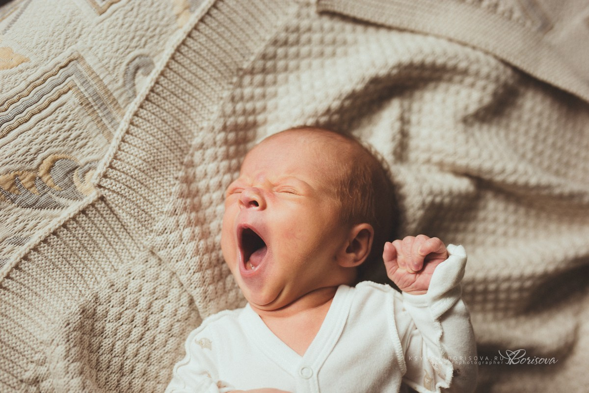 Фотосессия дома с новорожденным. Фотограф новорожденных в Магнитогорске Ксюша Борисова