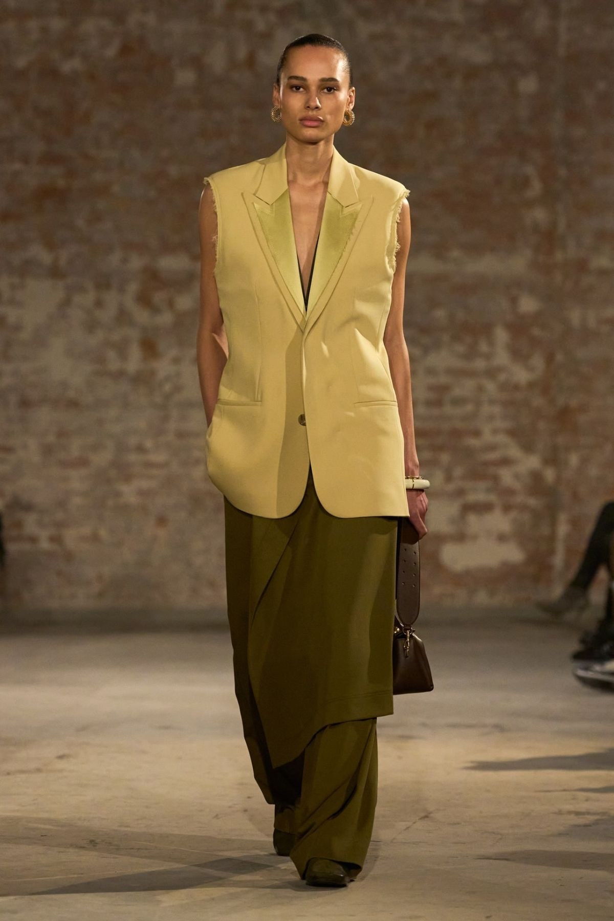 Тренды осени 2025: стильные образы, которые преобразят ваш гардероб и украдут взгляды прохожих. Екатерина Ананенко: персональный стилист из Красноярска