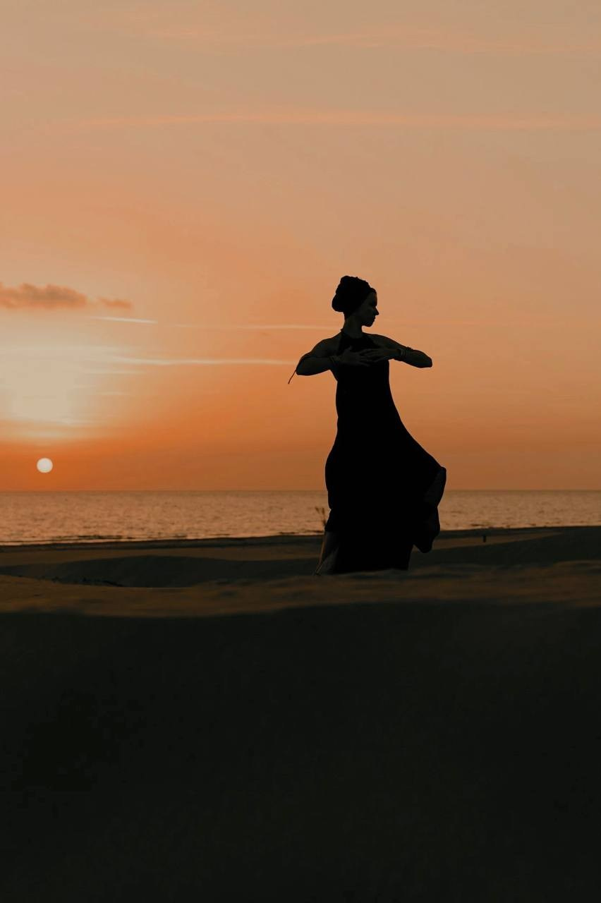 Carina Clavijo Dance. Cari Clavijo | dancer | artist