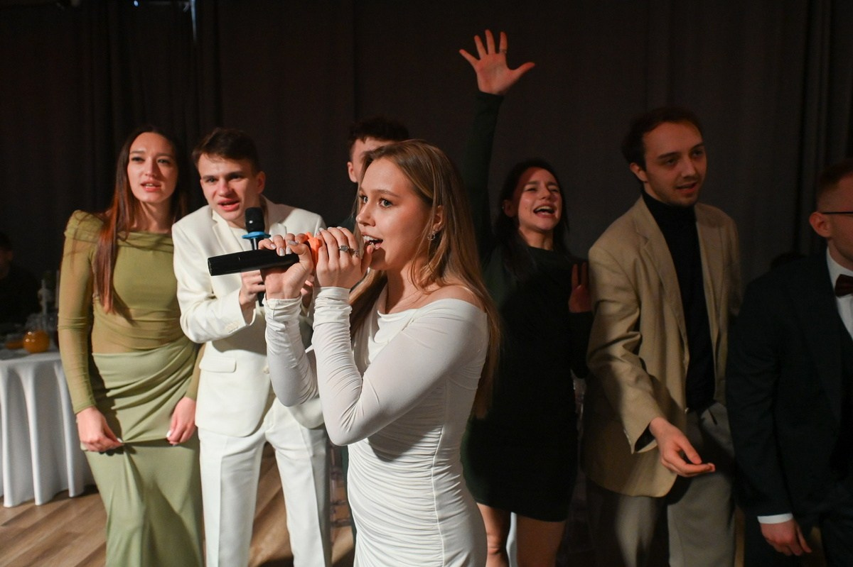 Фотожурналист на свадьбе: когда кадры становятся историей. Документальный фотограф Сергей Вдовин