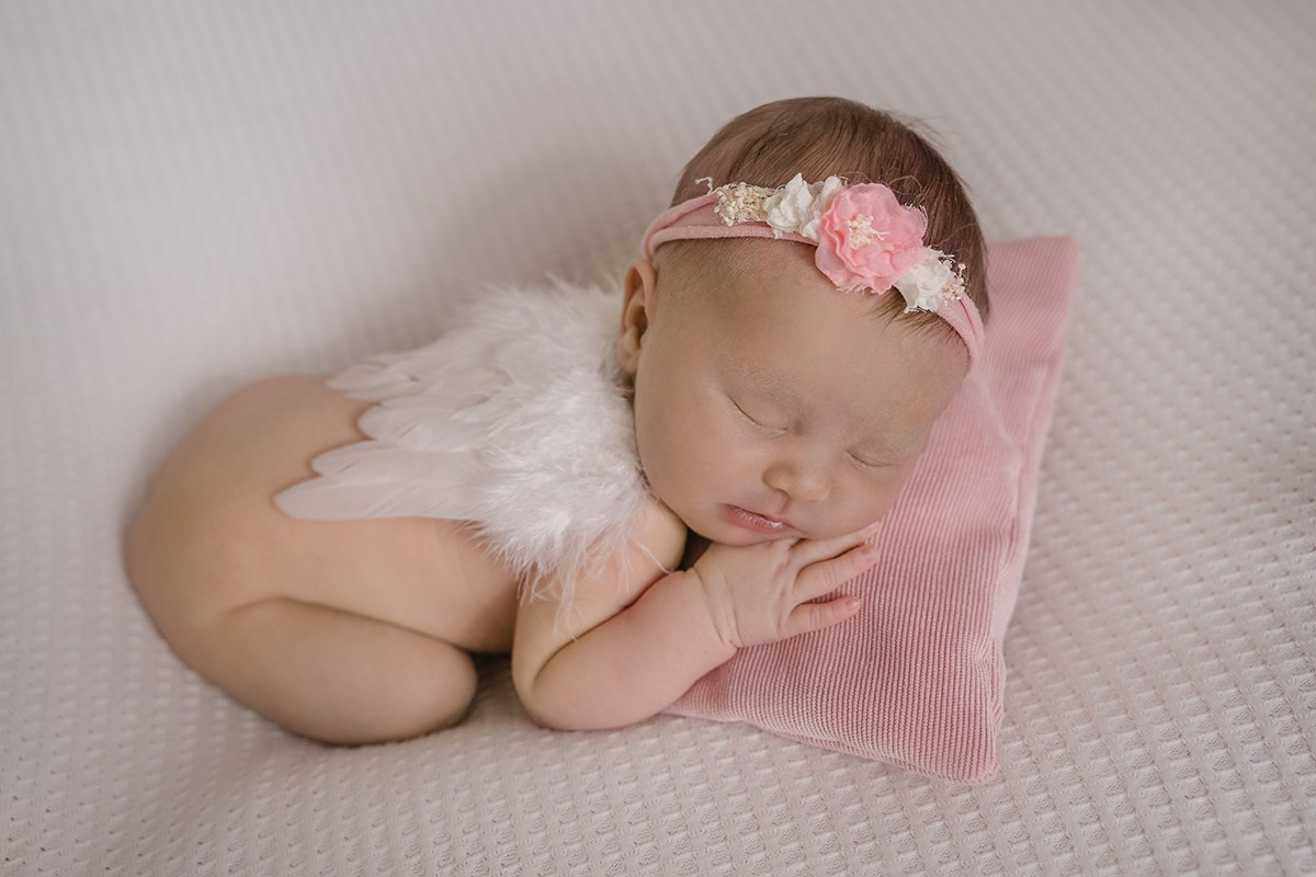 образ ангела фотосессия новорожденного с крылышками