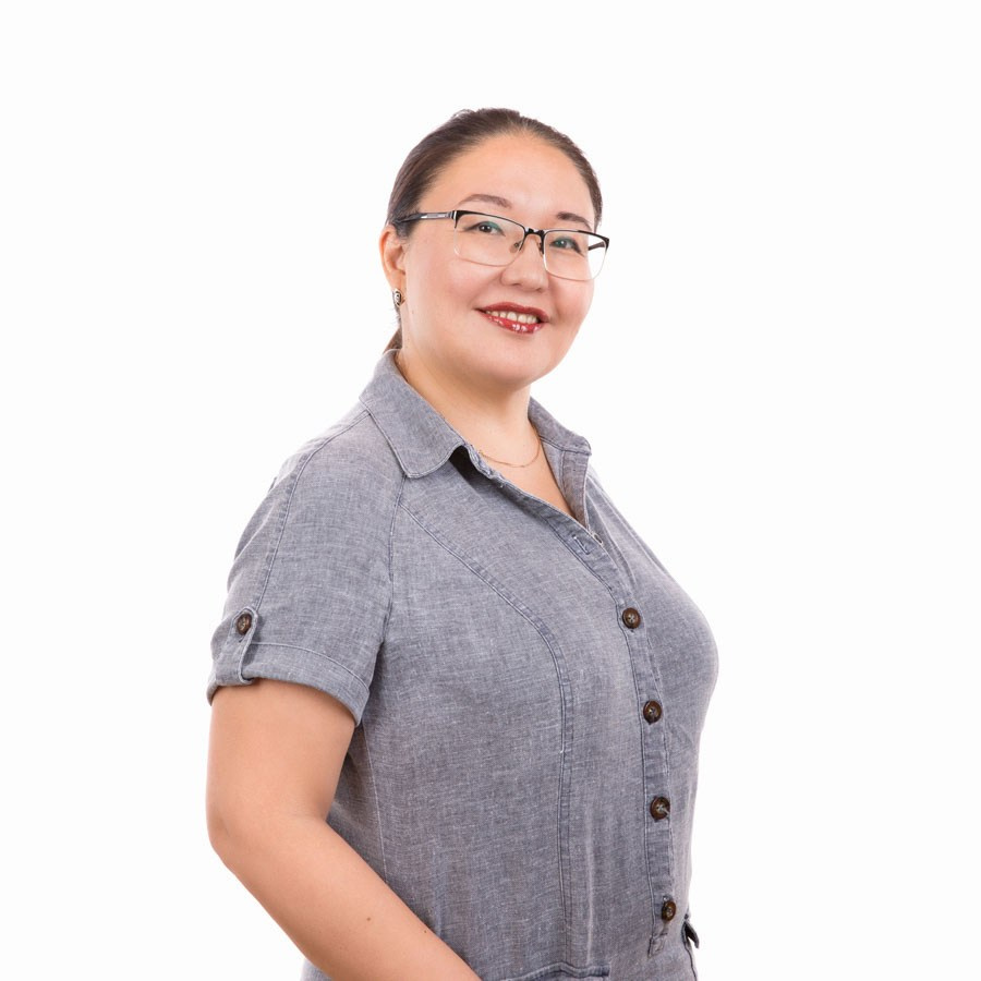 Деловой (бизнес) портрет. Фотостудия Алматы. Фотосъемка Алматы. Фотосессия Алматы. Фотокурсы. Обучение фотографии. Аренда студии