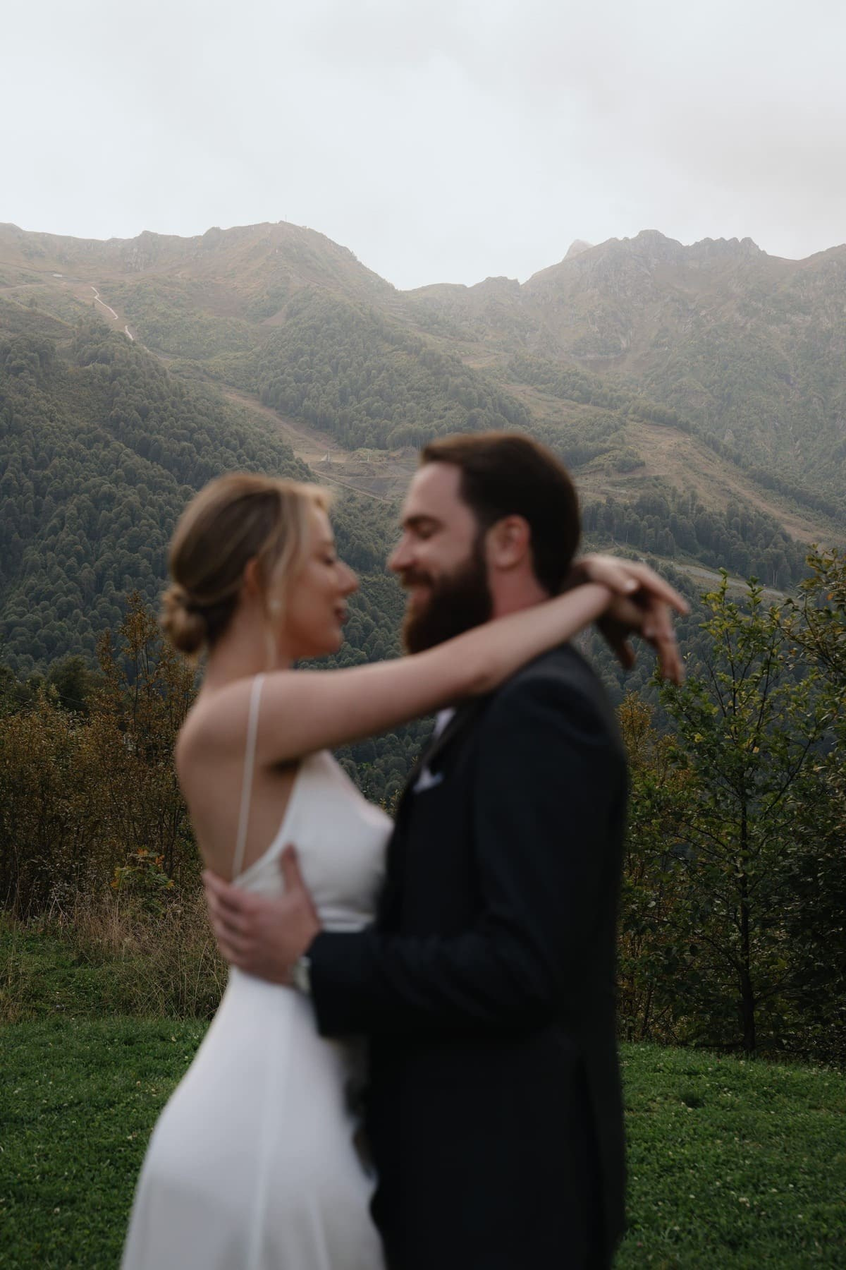 Свадебная фотосессия на Роза Хутор идеи