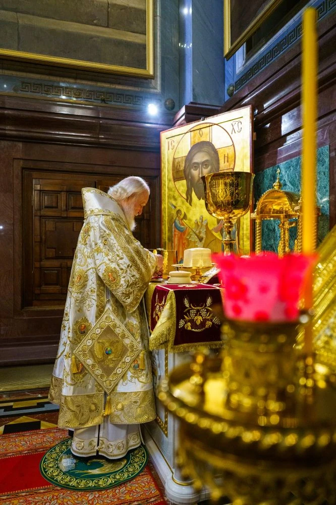 МИТРОПОЛИТ ИГНАТИЙ ПРИНЯЛ УЧАСТИЕ В БОЖЕСТВЕННОЙ ЛИТУРГИИ И ТОРЖЕСТВАХ В ДЕНЬ ТЕЗОИМЕНИТСТВА СВЯТЕЙШЕГО ПАТРИАРХА КИРИЛЛА. Саратовское Северо-Западное благочиние